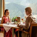 Almwelt Austria Hotel 4*