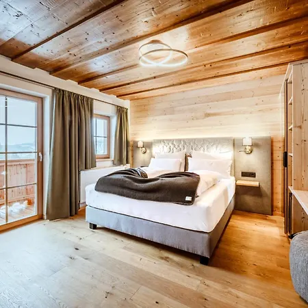 Almwelt Austria 4*